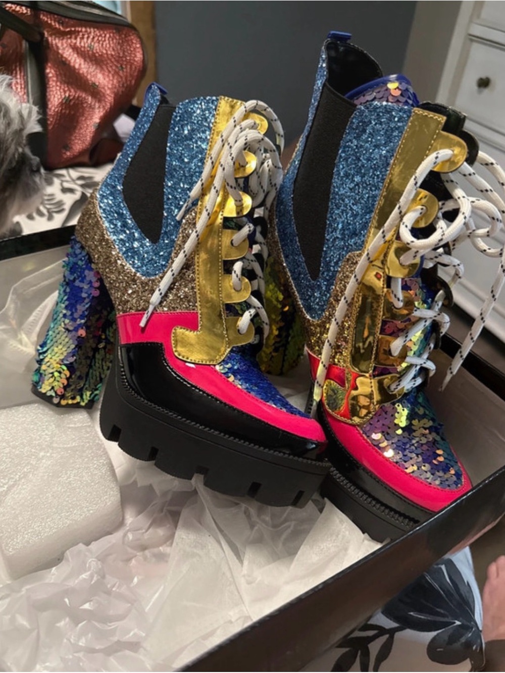 🧜♀️🧜♀️BOGOHO🧜♀️🧜♀️Cape Robbin Glitter Lace Up Platform Mermaid Boots-7.5 - Picture 5 of 8